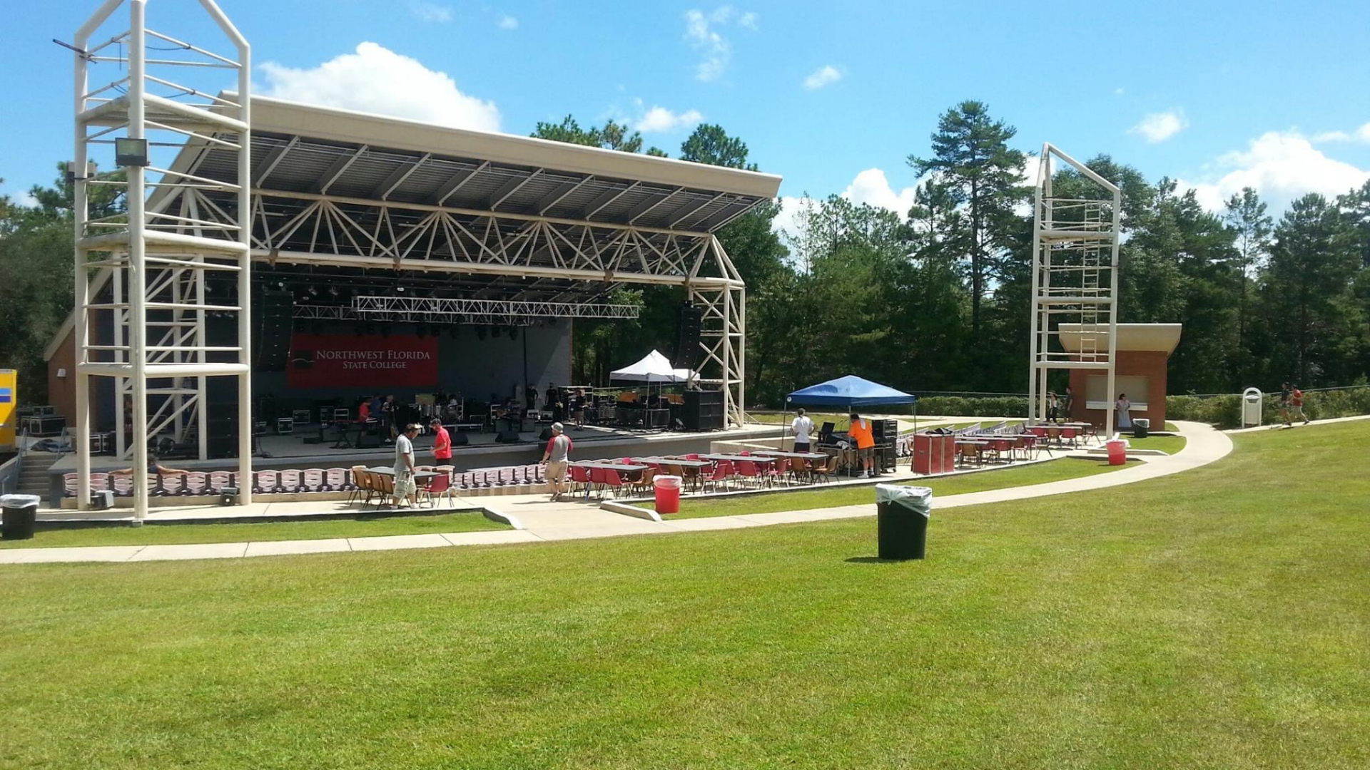northwest-florida-state-college-amphitheater-front-main-stage